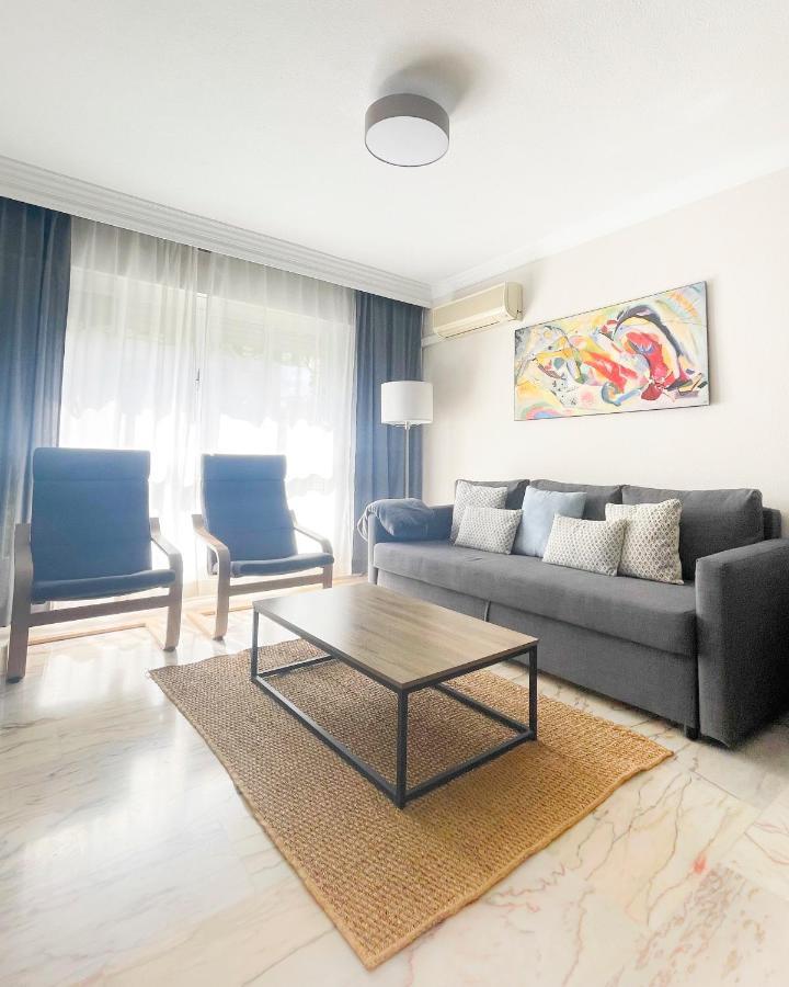 Apartmán Holidays2Malaga Tomas De Echeverria 150 Mts To Beach & High Speed Wifi & Parking Exteriér fotografie
