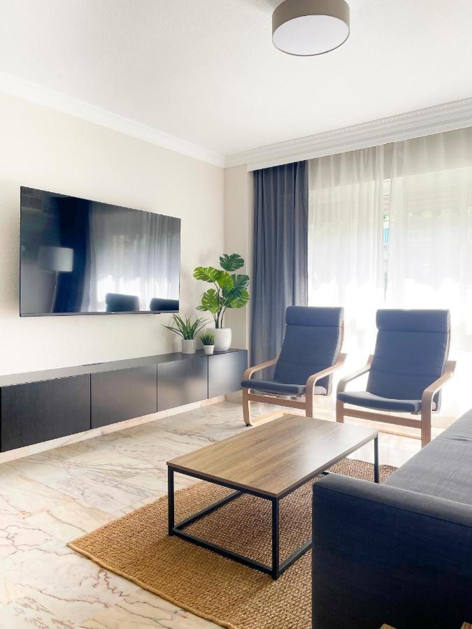 Apartmán Holidays2Malaga Tomas De Echeverria 150 Mts To Beach & High Speed Wifi & Parking Exteriér fotografie