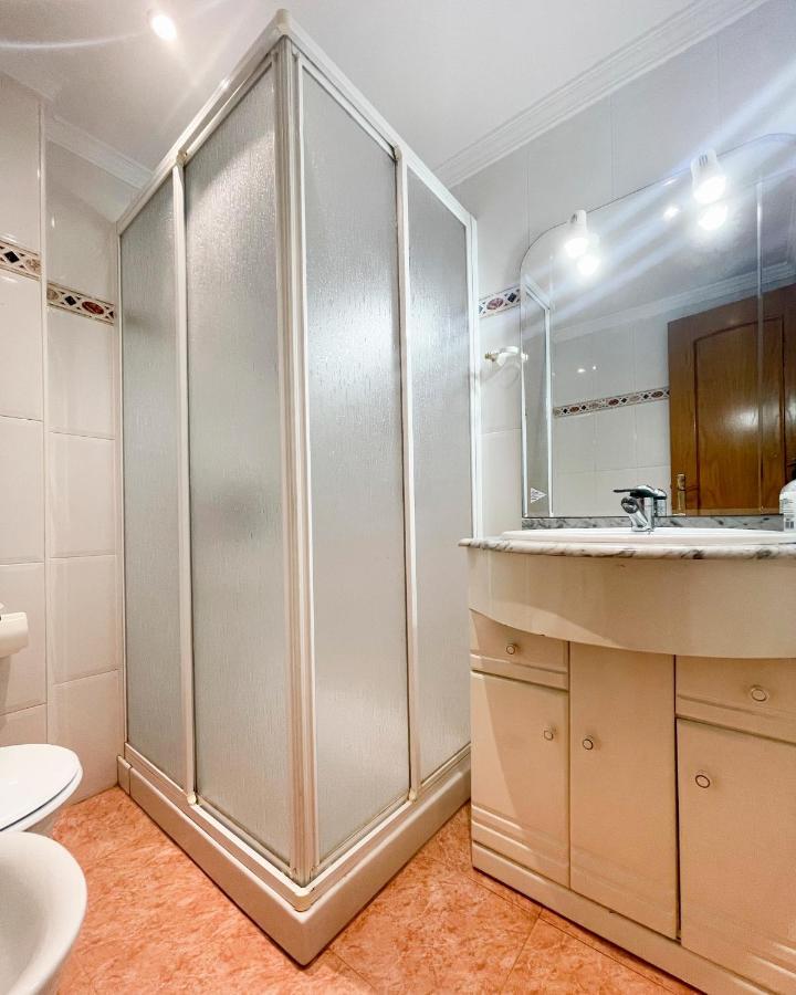 Apartmán Holidays2Malaga Tomas De Echeverria 150 Mts To Beach & High Speed Wifi & Parking Exteriér fotografie